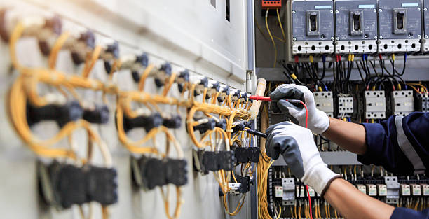 Professional Electrician technician working in Powell, WY